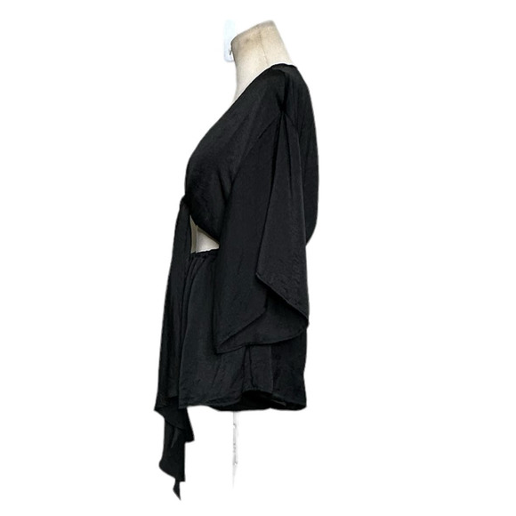Stolen Hearts black flare sleeves front tie romper size Large - Picture 8 of 11